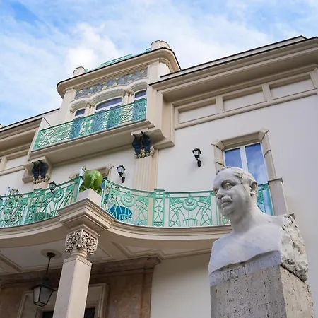 Liberty 4* Castellammare di Stabia